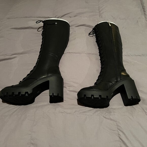 Gianni Bini Soukey Black Leather Lace Up Boots - Size 7.5 - Picture 2 of 6